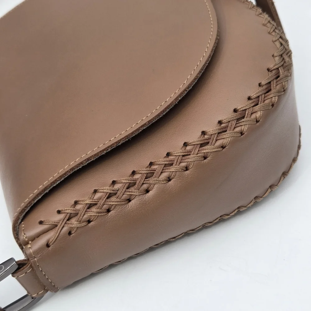 EXCELLENT CALLISTA CRAFTS MESSENGER SADDLE LEATHER BAG - TAN